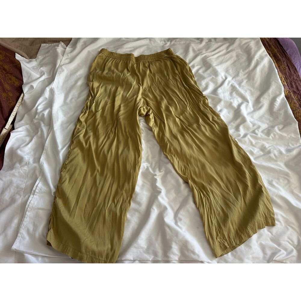 SKIMS Silk Pull On Pants Women’s 2X Wide Leg Elastic Waist Golden Olive - Picture 7 of 9